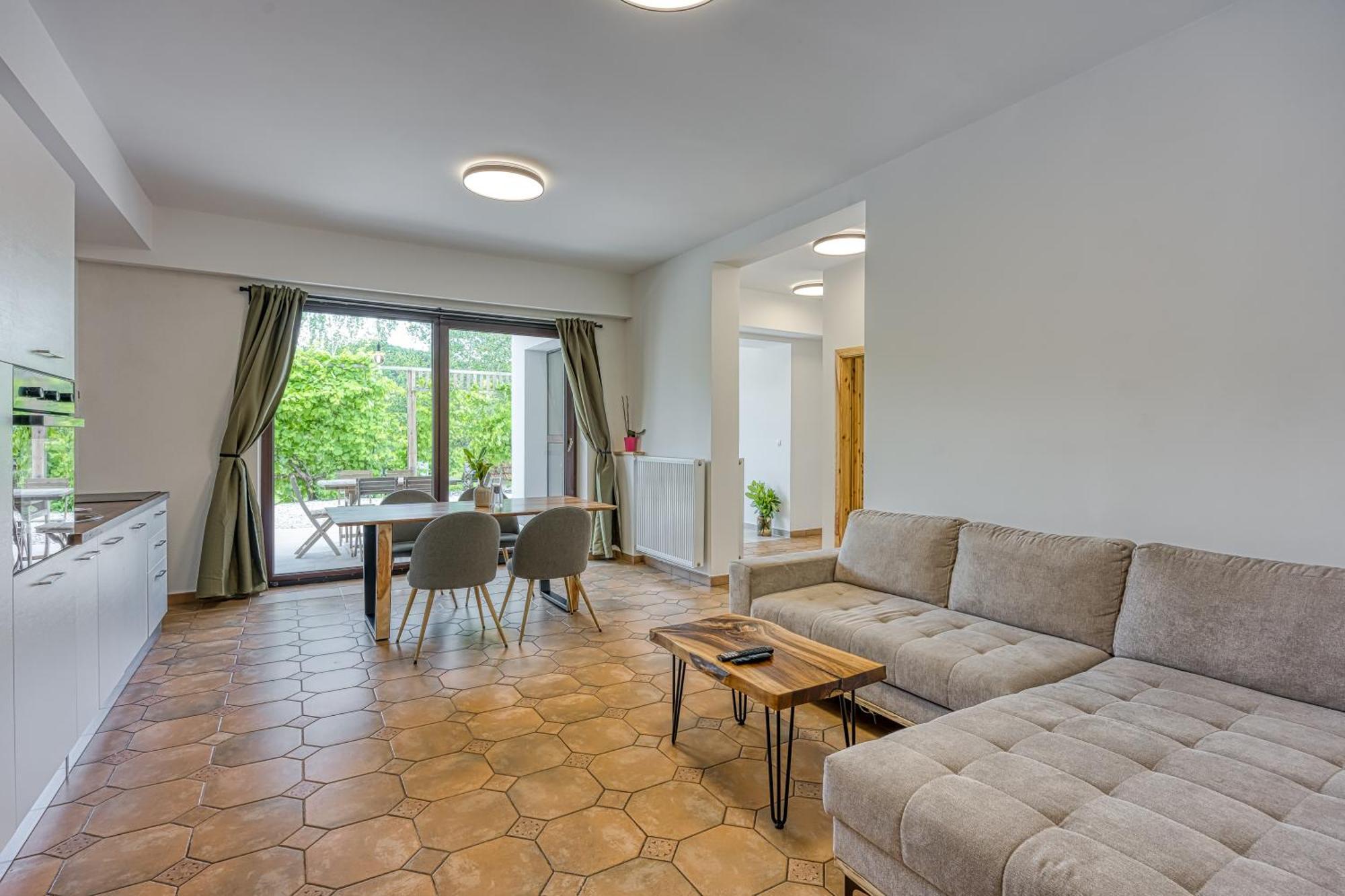 Vila Lisjak - Apartments Podcetrtek Esterno foto