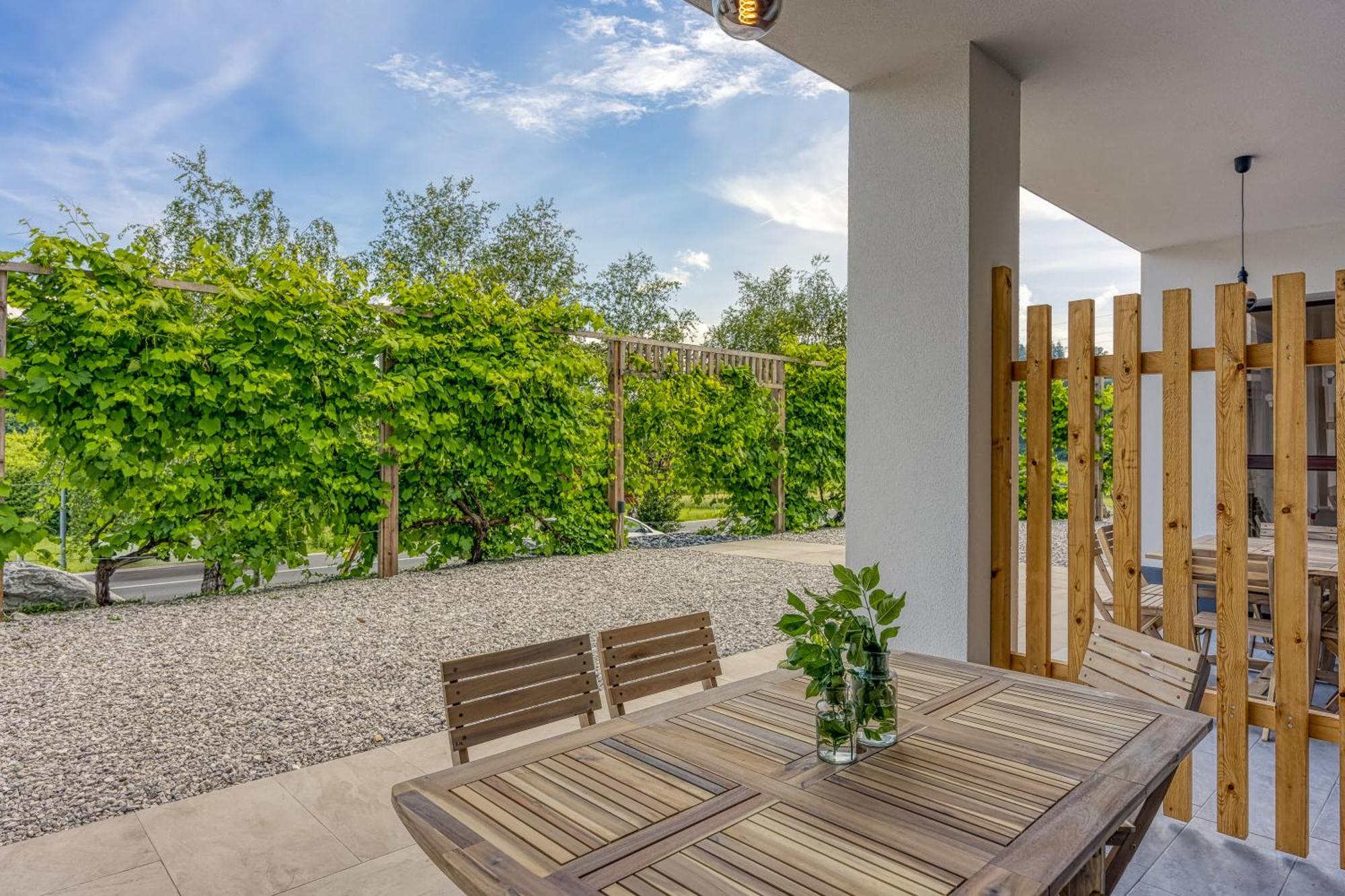 Vila Lisjak - Apartments Podcetrtek Esterno foto