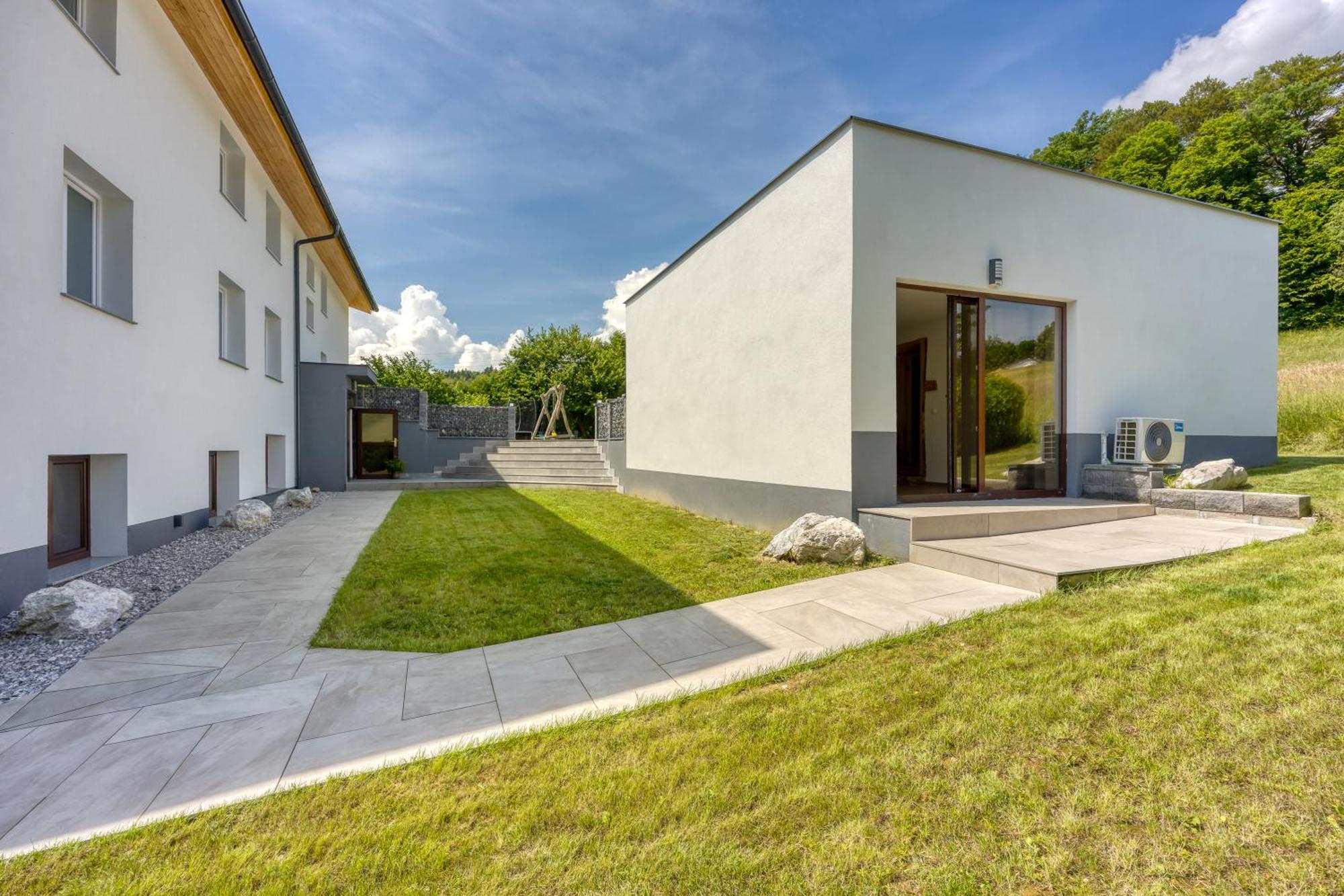 Vila Lisjak - Apartments Podcetrtek Esterno foto